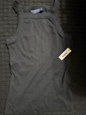 Amazon Essentials Black Rib-Knit Tank Top